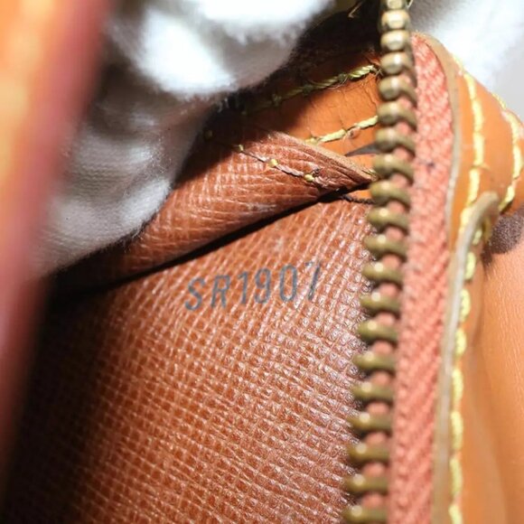 LOUIS VUITTON Epi Pochette Homme Clutch Bag Brown M52528 LV Auth th3897 - Picture 15 of 15